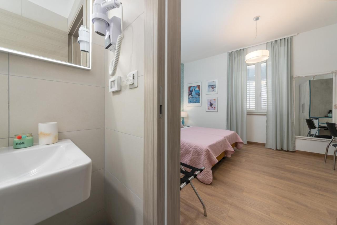 Polesana Rooms Pula Exteriör bild